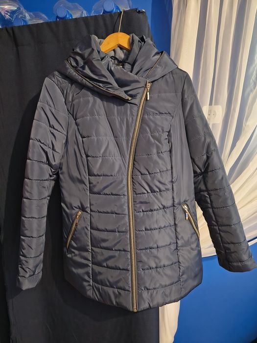 Kurtka zimowa gratowa z kapturem ciepła 42