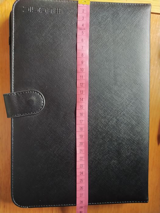 Etui na tablet z klawiaturą