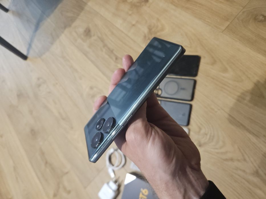 Realme GT6 8 GB / 256GB Razor Green Gwarancja