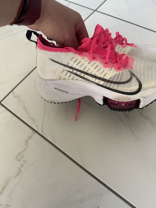 Легкі літні кросівки Nike