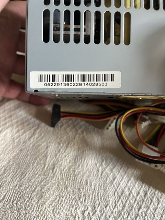 Продам блок питания иммя для комьютера мощностью 360 Вт и 250 Вт.