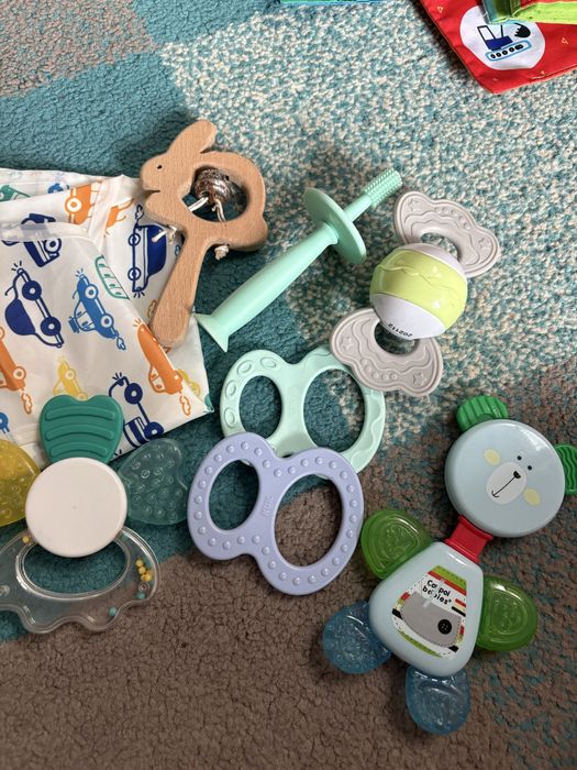 Іграшки для немовлят