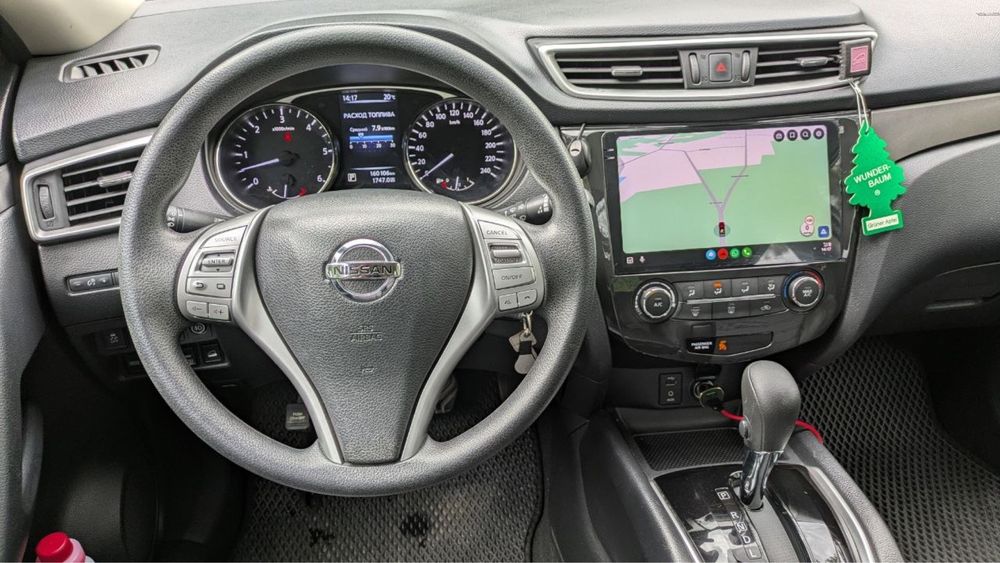 Продам автомобіль Nissan Rogue 2016 року