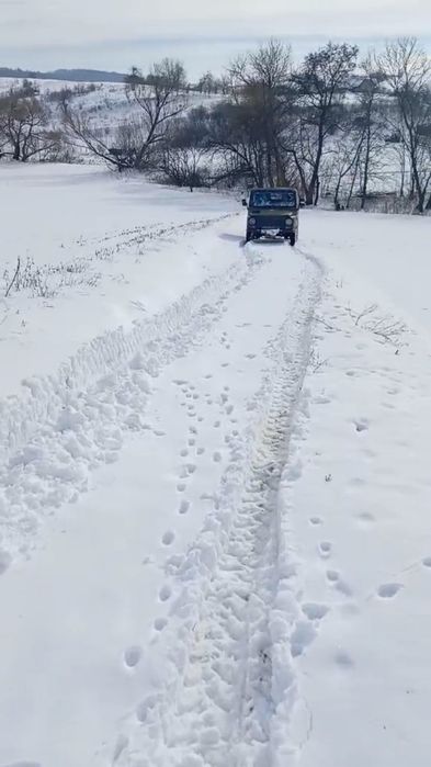 Продаж Автомобія