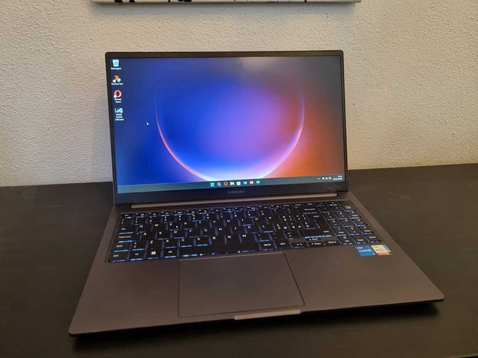 Samsung Galaxy Book4 i5‑1335U até 4,6GHZ - 16GB - NVMe 512GB - 15.6"