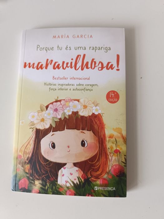 Livro "Porque tu és uma rapariga maravilhosa!"