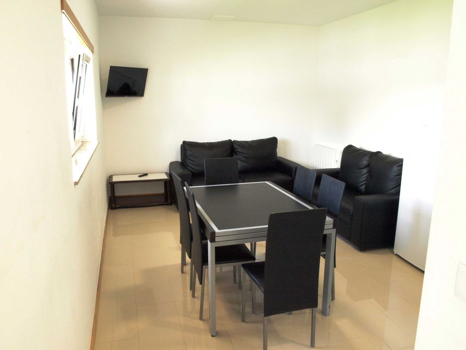 EPS49,casa V3 piso térreo,piscina e salão jogos.Grande espaço exterior