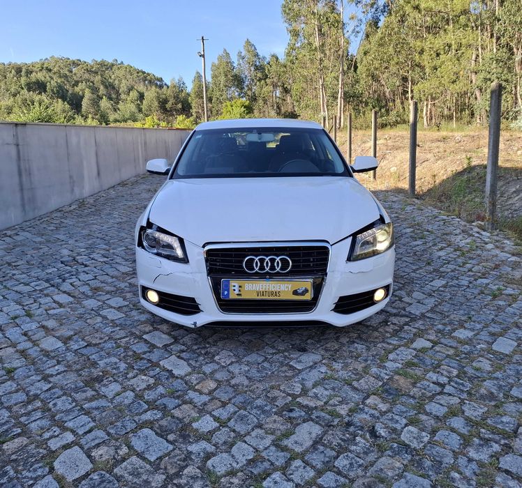 Audi A3 1.6 TDI S-LINE Apenas 155 Mil kms Nacional de 2011 KIT AIRBAGS INCLUIDO