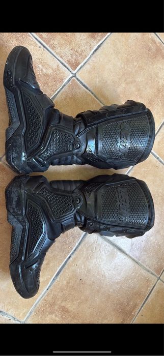 Sprzedam buty cross leatt 4.5 stan bdb