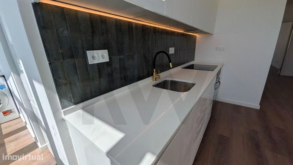 Oportunidade Imperdível - Apartamento T2 - Em remodelação