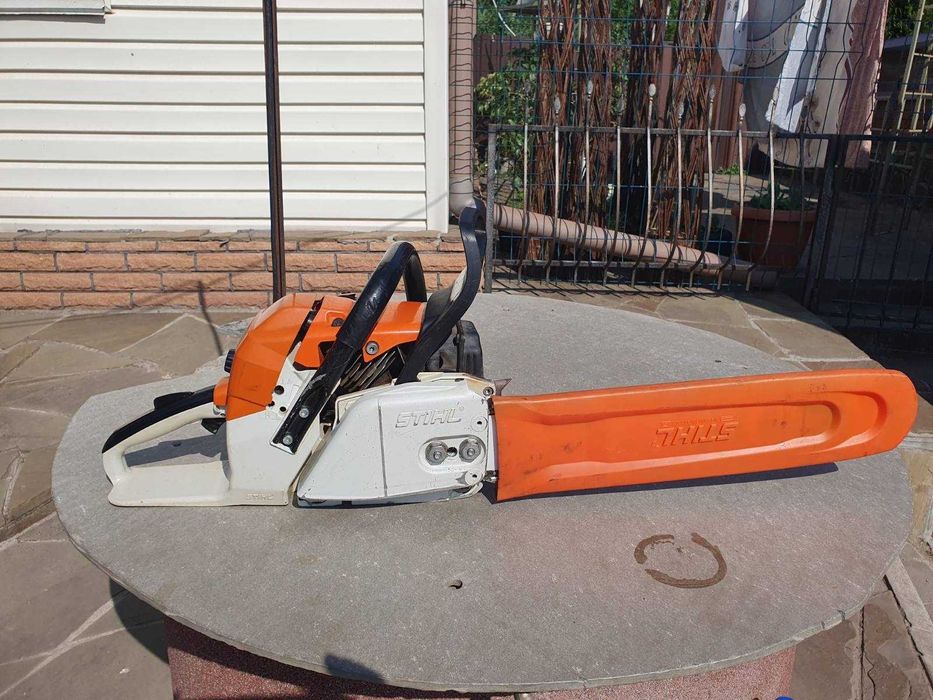 Продам бензопилу Stihl MS 382