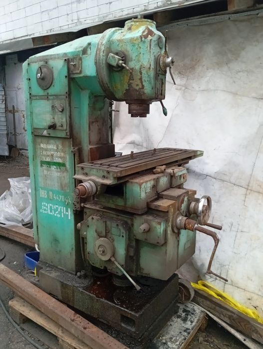 Фрезерний станок 6р10 фрезер верстат фрезерный станок