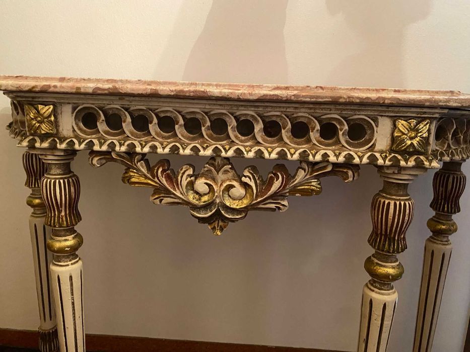 Mesa de Apoio com Espelho Detalhados