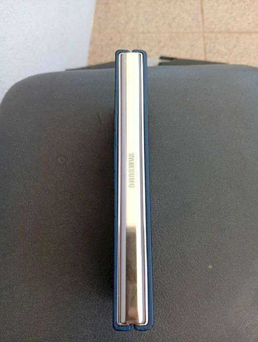Samsung Z Fold 4 praticamente novo