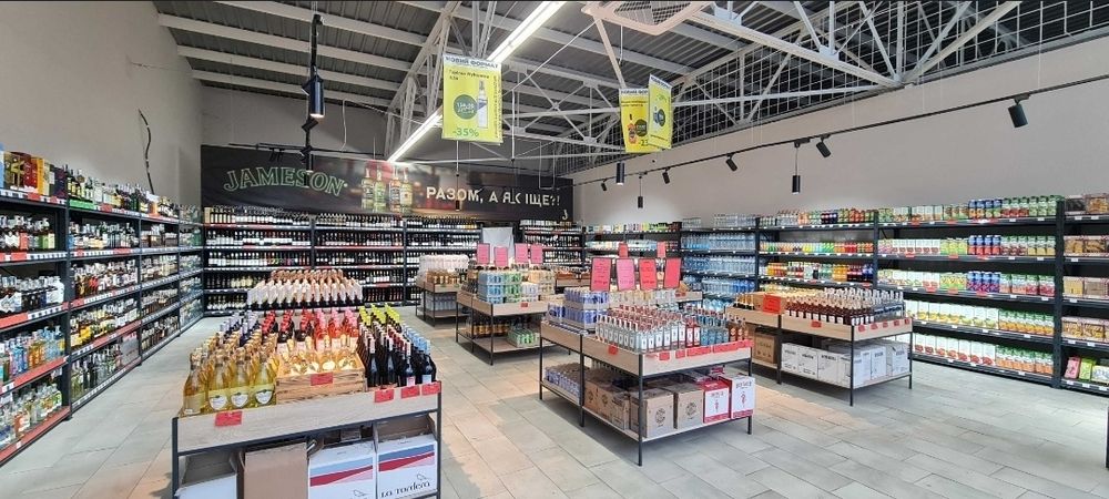 Фасадное помещение по Космонавтов возле АЗС ОККО 200м 47000грн