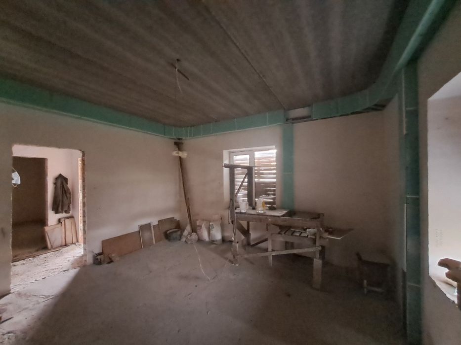 Готовий будинок під чистовий ремонт . Фонтанка.