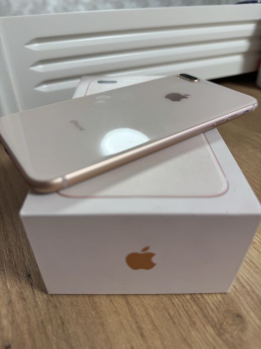 iPhone 8 Plus 64 Gb Gold