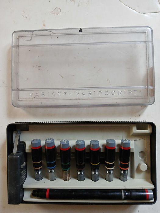 material e catálogos de desenho técnico ROTRING  vintage