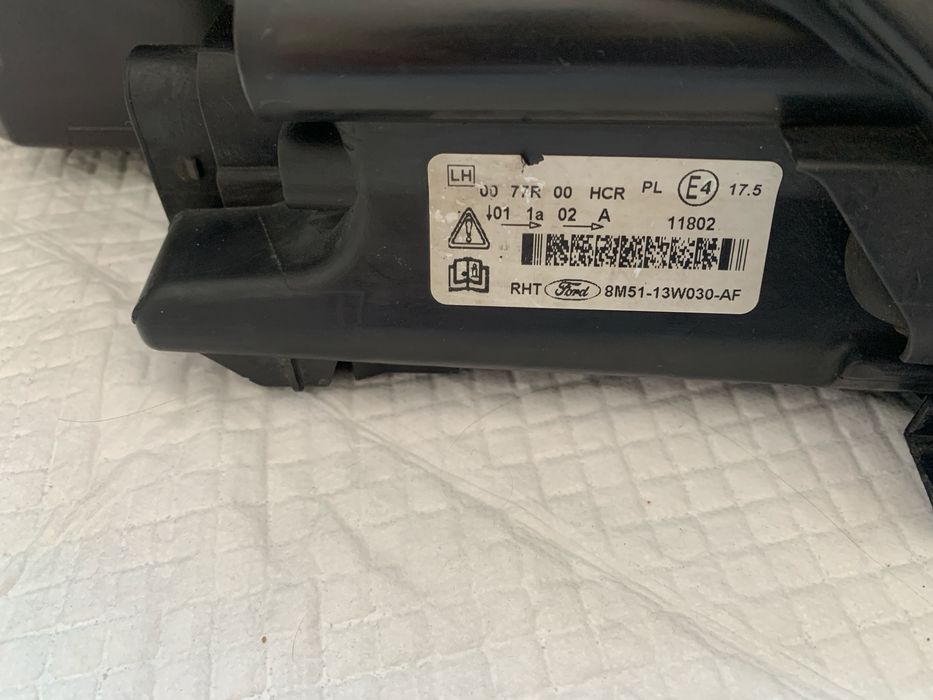 Sprzedam lampy przednie Ford Focus MK2 lift 2010 – oryginał