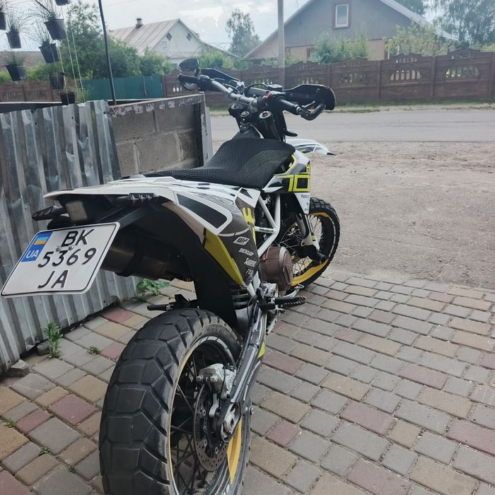 Продам Husqvarna 701
