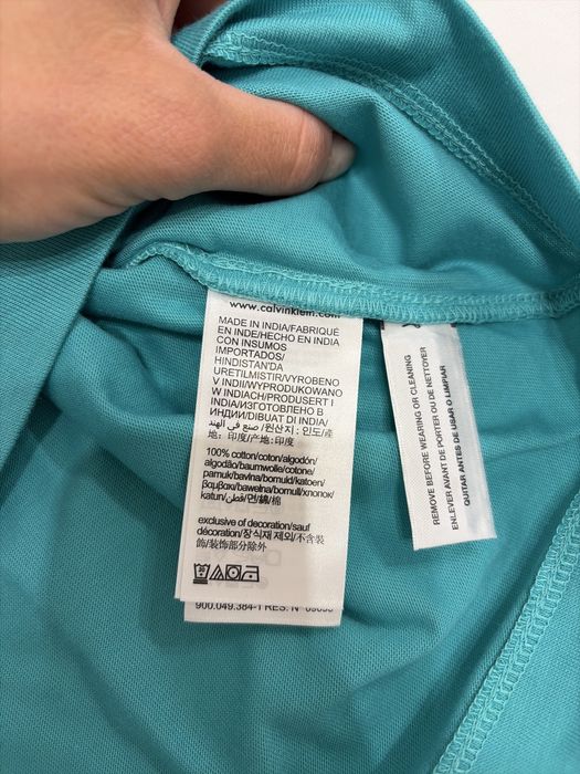 Calvin Klein чоловіча не підійшов розмір.