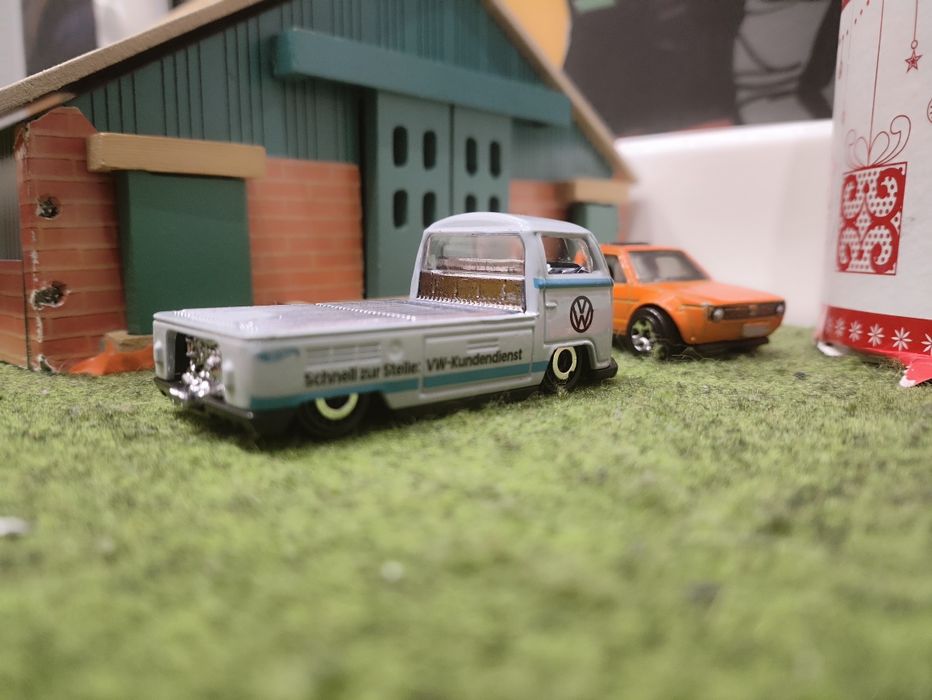 Volkswagen T2 pickup, hot wheels matchbox