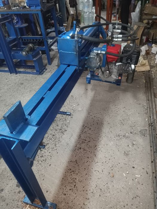 Дровокол гідравлічний