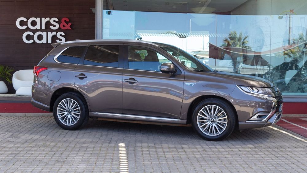 Mitsubishi Outlander 2.4 Instyle