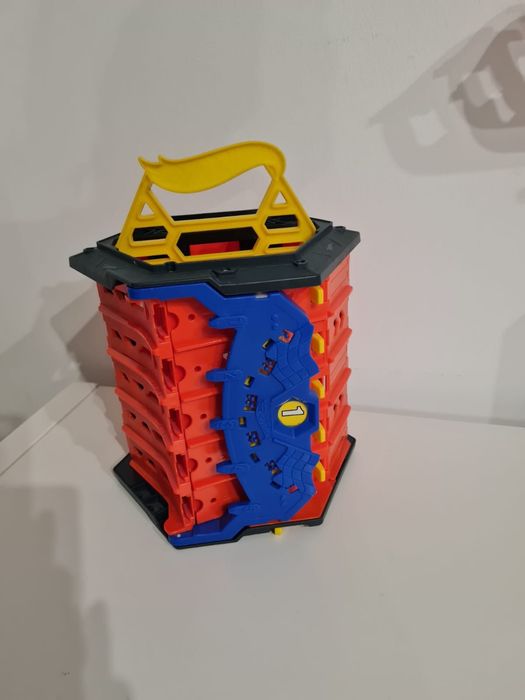 Sprzedam zestawy hot wheels