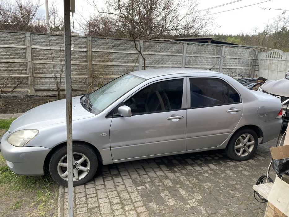 Mitsubishi Lancer