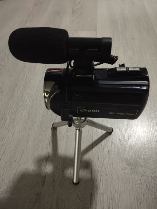 Нова цифрова відеокамера