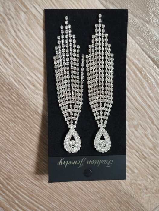 Свадебные украшения серьги с стразами