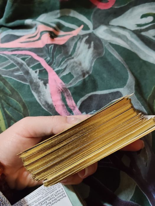 Tarot com bordas douradas