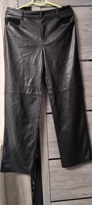 Женские кожаные брюки