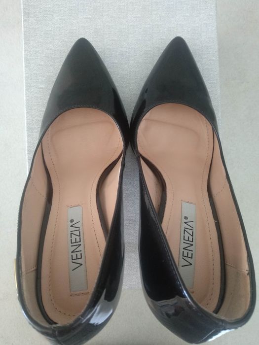 Lakierowane szpilki VENEZIA