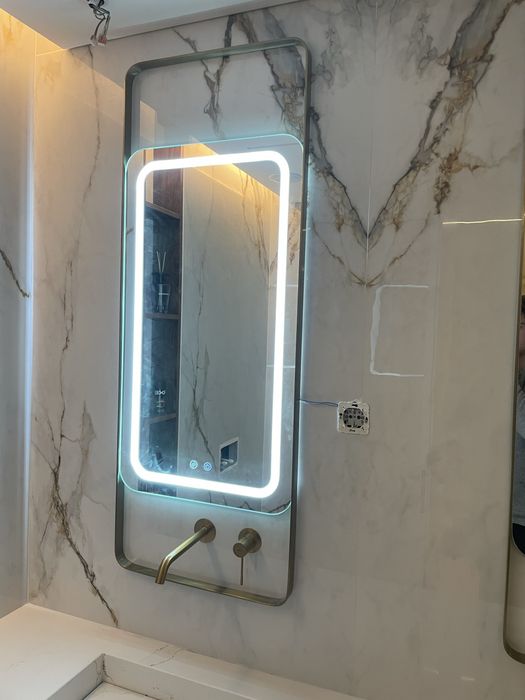 Espelhos com e sem led