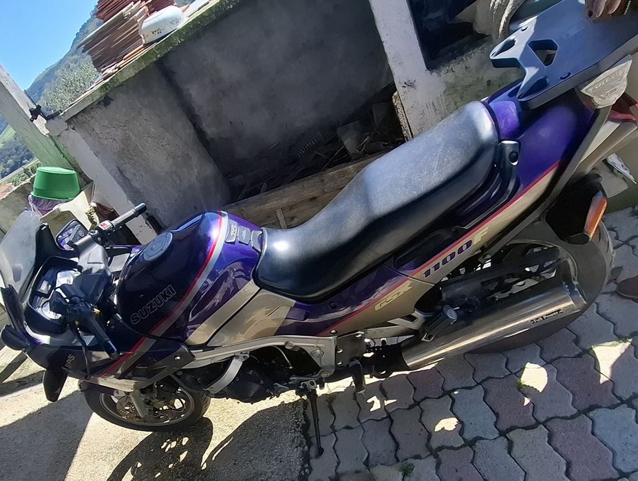 Suzuki GSX 1100 F