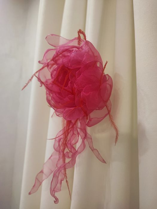 Квітка ручної роботи на зачіску Брошка-квітка-заколка