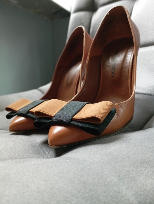 Buty Prima Moda – skóra naturalna – eleganckie z ozdobnymi kokardkami