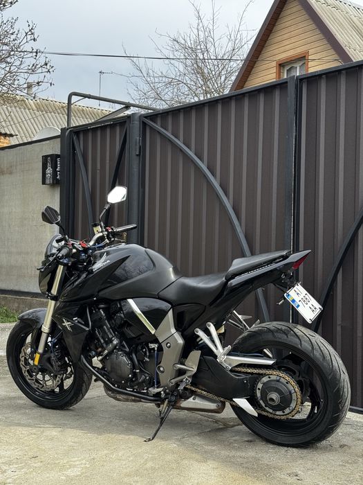 Продам HONDA CB1000