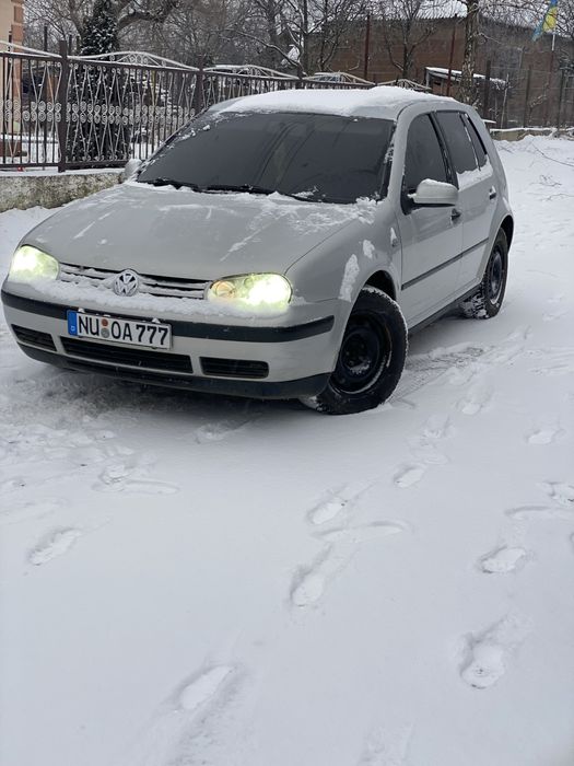 Продам гольф 1.6 бензин