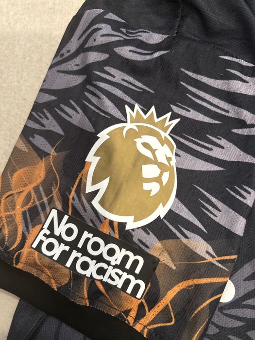 Camisola do Liverpool FC Szbolszlai
