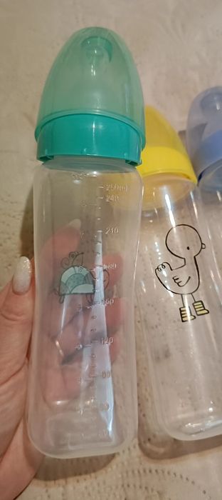Пляшки для годування