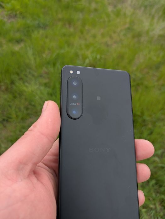 Компактный японский флагман Sony Xperia 5 mark 4 iv 1 sim+ esim