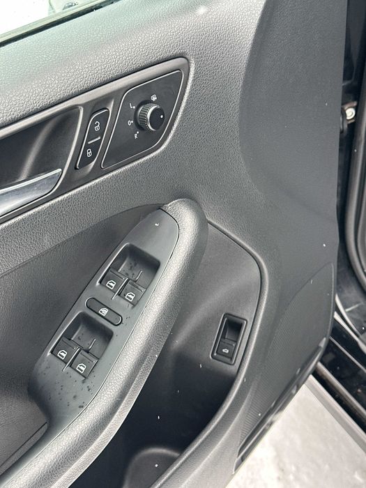 Продам Volkswagen Jetta 2010 рік можлива розстрочка,кредит,обмін!