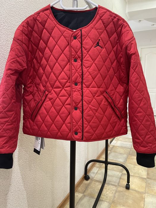 Двусторонний женский бомбер р.S