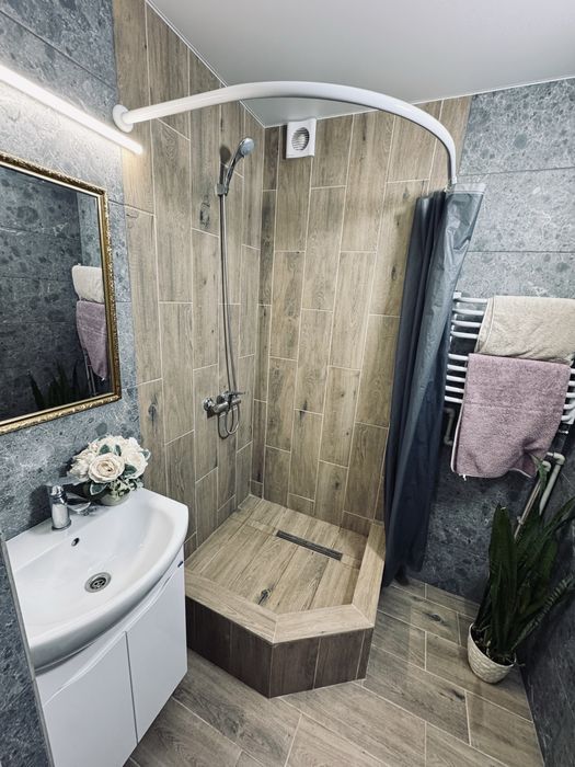 Здам подобово 2-ох та 1-кімнатну квартиру  навпроти термалу