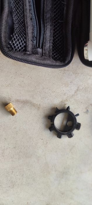 Porta ferramentas e bomba bicicleta