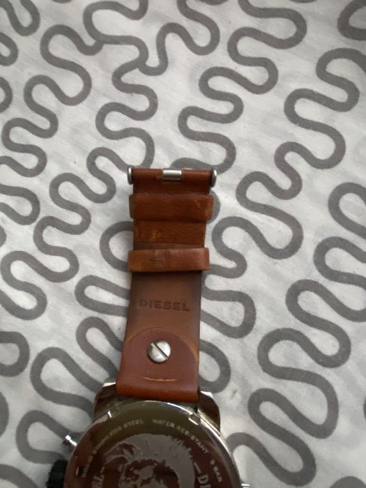 Diesel DZ7264 quase novo