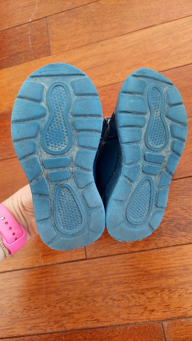 Buty chłopięce sportowe r 23